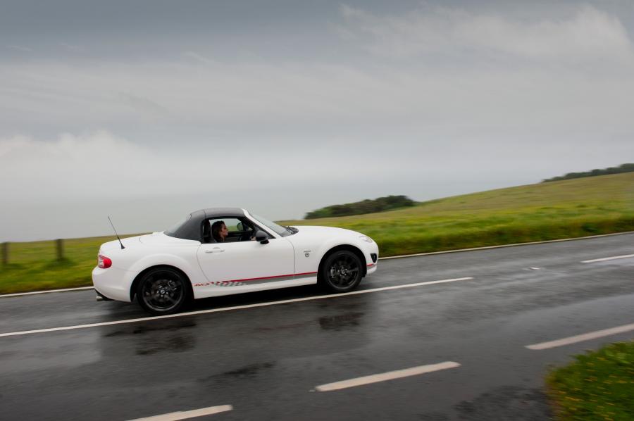  Mazda MX-5 Kuro 2012 года  (UK) (фото 27 из 54)